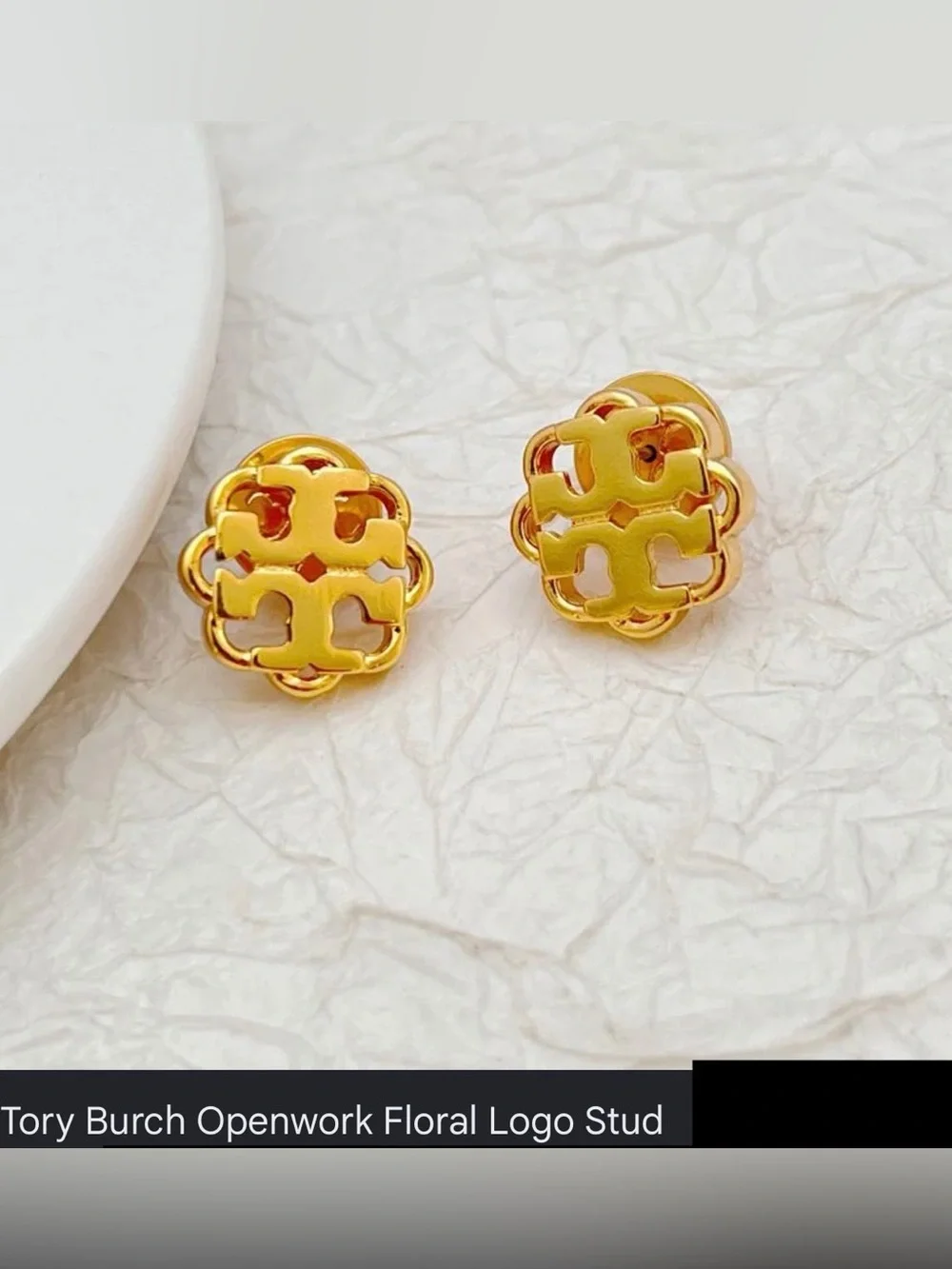 NWT AUTHENTIC Tory Burch Minimalist Openwork Gold-Plated Floral Logo Earrings